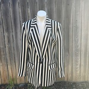 Black & White stripe Blazer with pockets